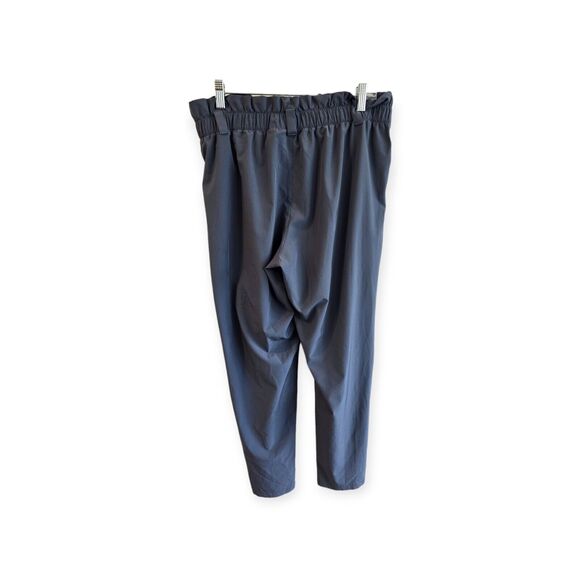 32 DEGREE Adjustable Waist Cropped TRAVEL PANTS Womens M Gray - Picture 2 of 7